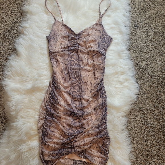 Forever 21 Bodycon Dress - Picture 2 of 3